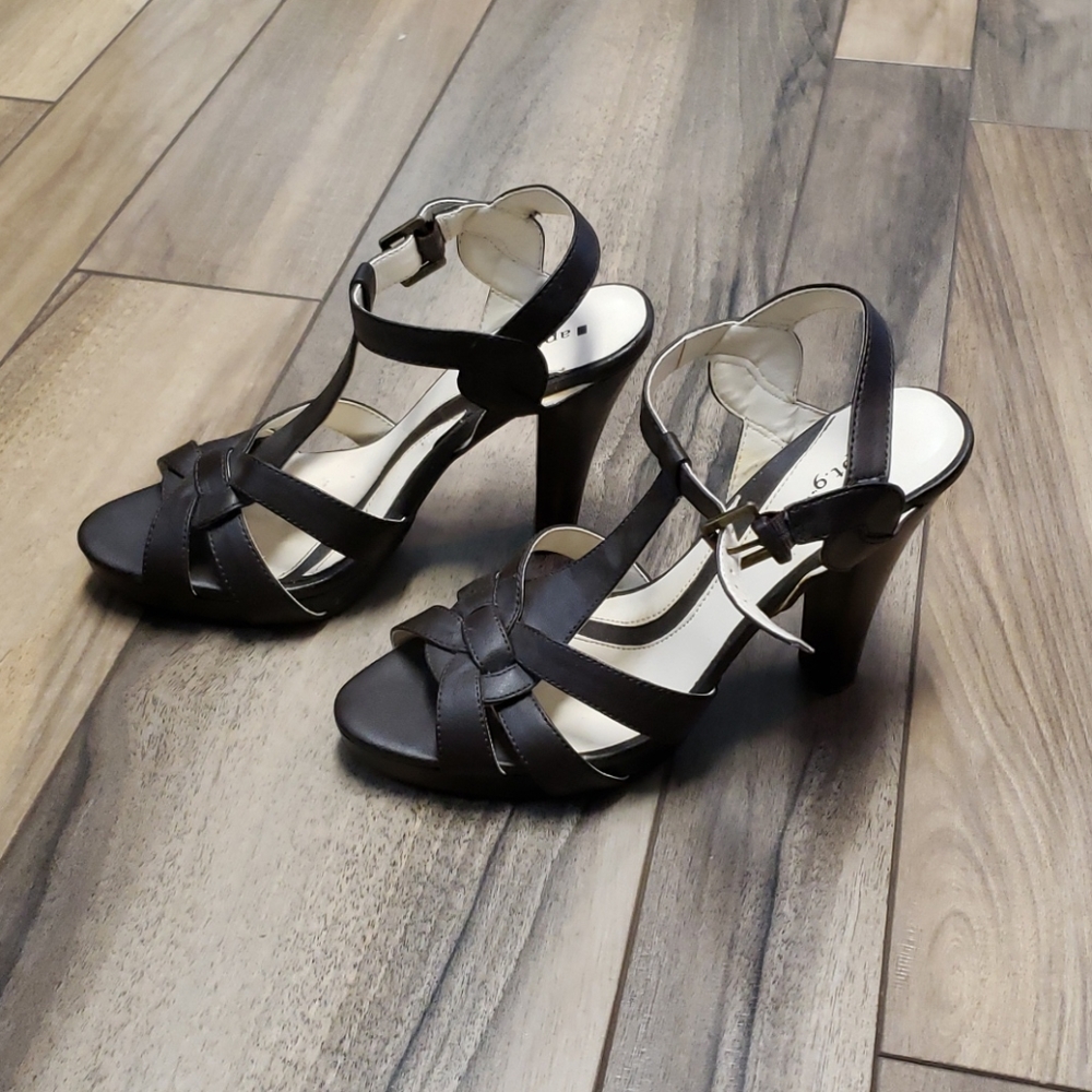 Apt.9 Heels
